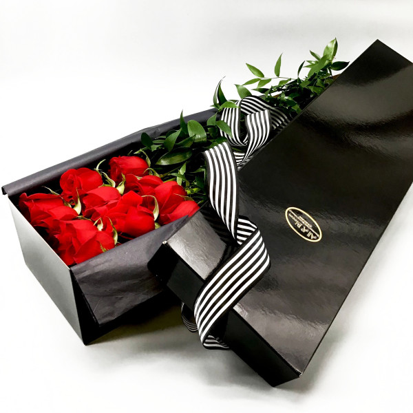 1 Dozen Long Stem Roses in a Black Box 